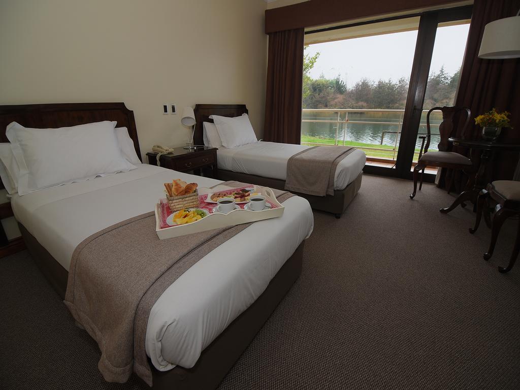 Hotel Naguilan Валдивия Екстериор снимка