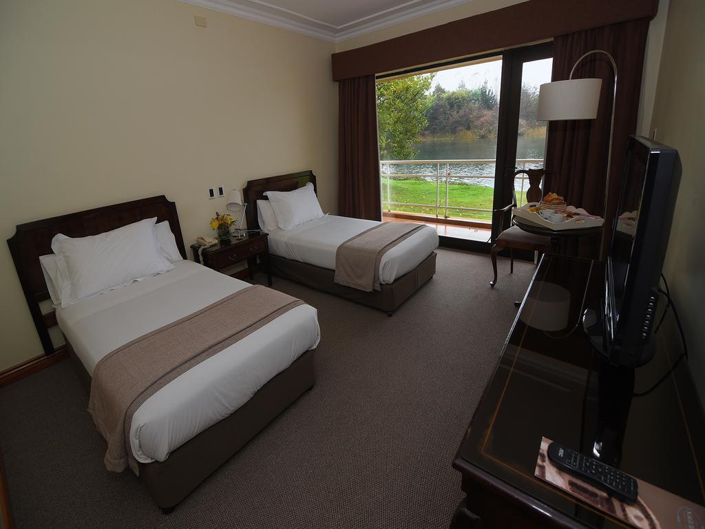 Hotel Naguilan Валдивия Екстериор снимка